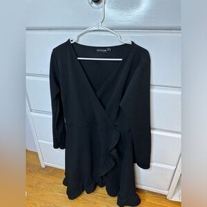 Pretty little thing women’s black wrapped middie dress